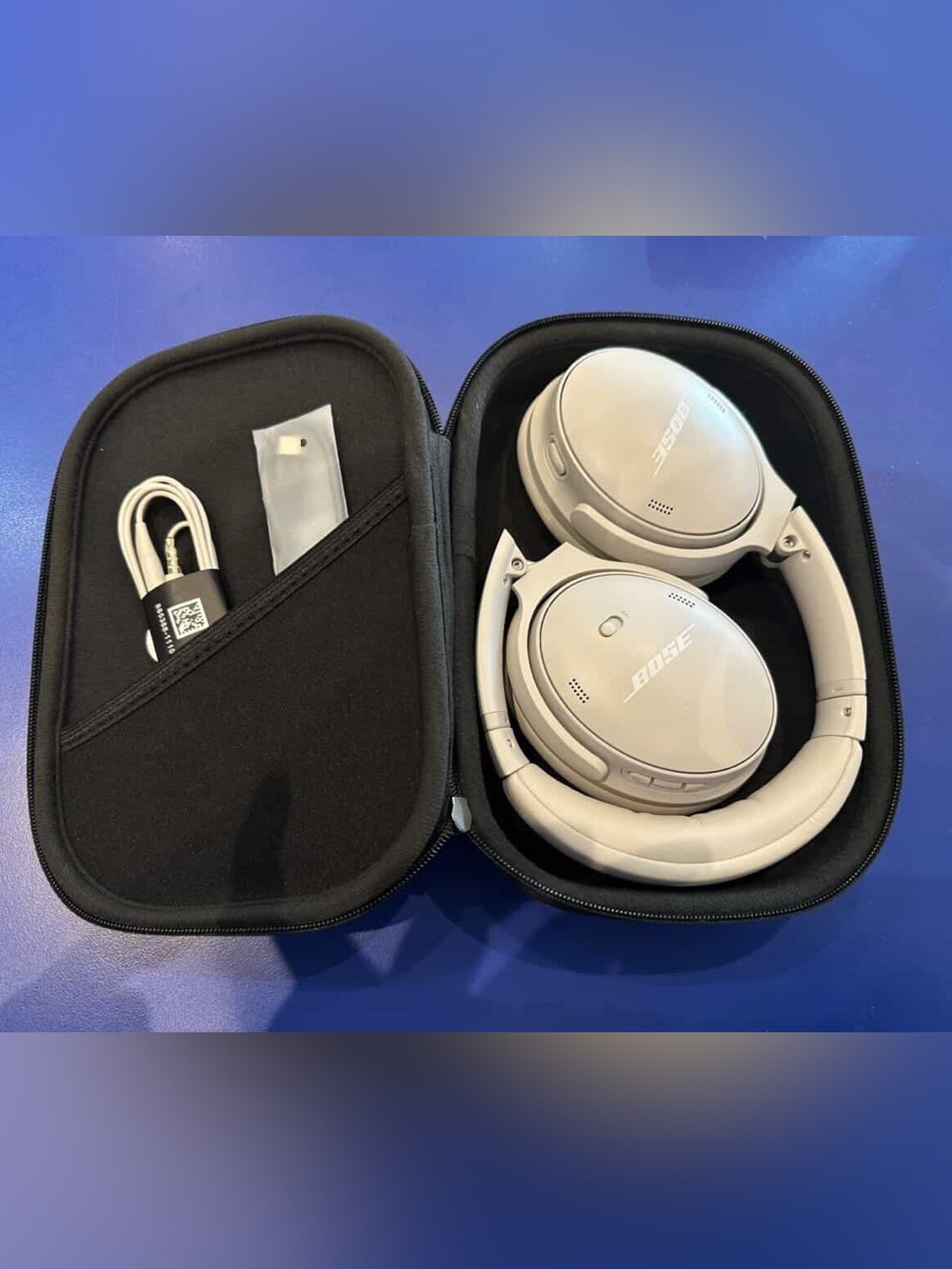 Bose QuietComfort Wireless Noise Cancelling Headphones White